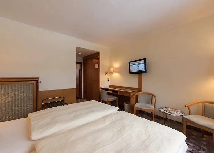 Hotell Am Rosenberg 3*