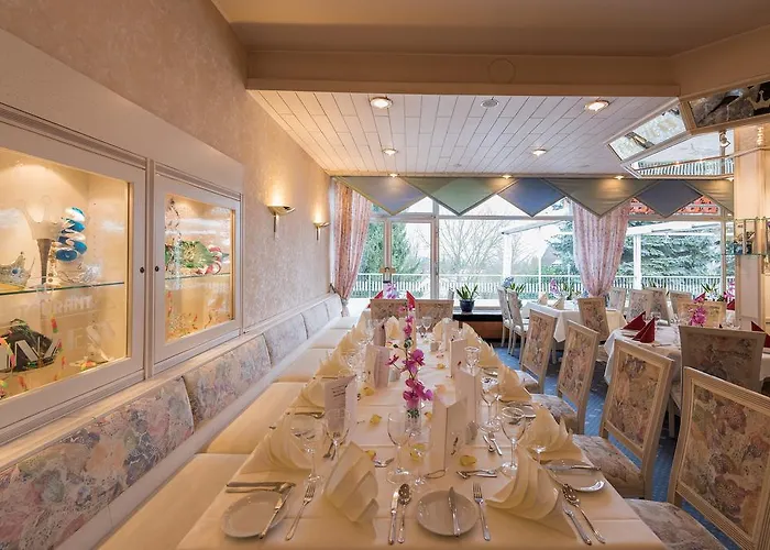 Am Rosenberg 3* Hofheim am Taunus