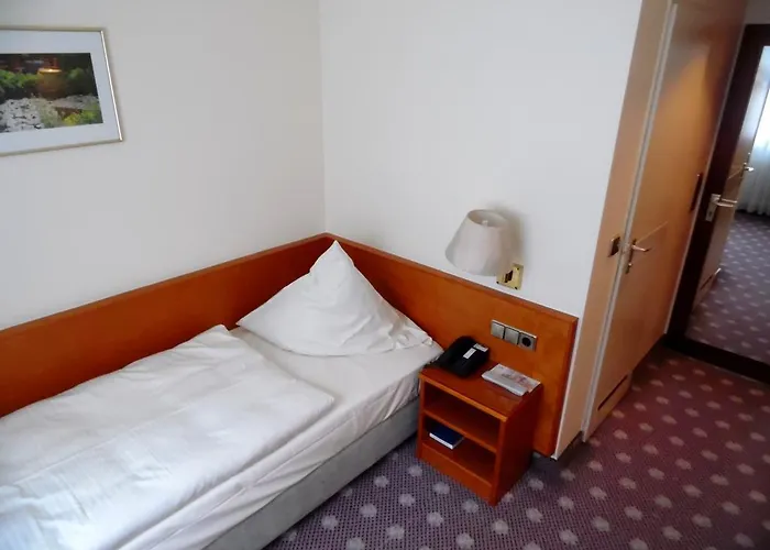 Am Rosenberg Hotell 3*