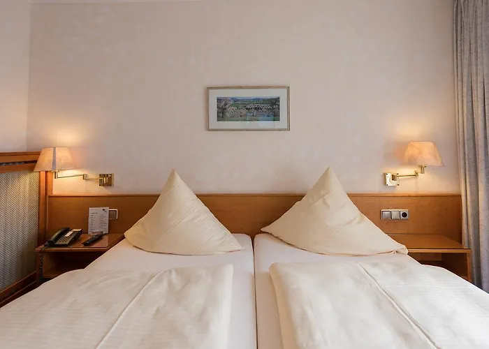 Am Rosenberg Hotell 3*